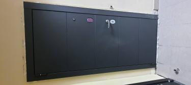 Установлена металлическая конструкция, обеспечивающая защиту от огня. Проведены работы по монтажу, регулировке и проверке механизма. Обеспечена герметичность и надежность креплений.