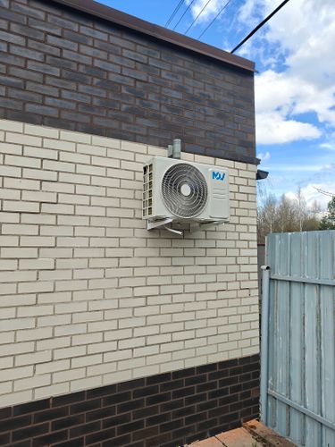 Установка сплит системы 7-9 kBTU (одноэтапный монтаж)