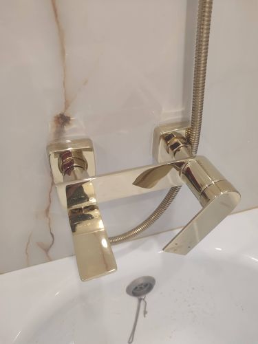 Установка смесителя (на готовые коммуникации)