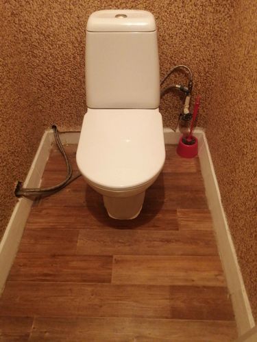 Установка напольного унитаза