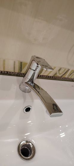 Установка комплекта: Тумба + Раковина + смеситель + зеркало