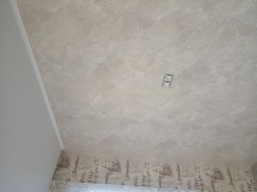 Монтаж потолочного полистрирол/пенополистирол плинтуса