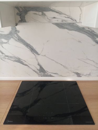 Установка и подключение электрической варочной поверхности Демонтаж варочной панели с сохранением Выезд мастера за пределы зоны бесплатного выезда