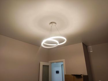 Установка люстры в сборке