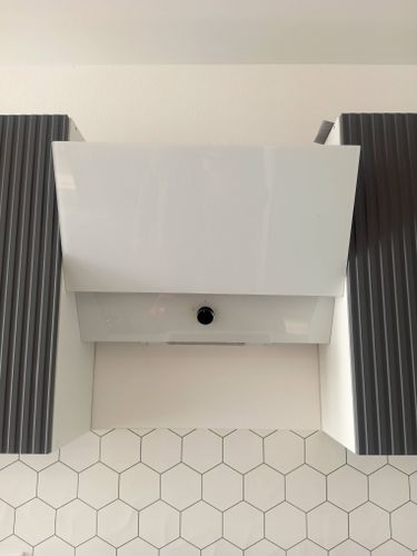 Установка и подключение вытяжки