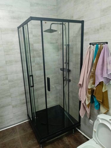 Установка душевой кабины шириной до 90 см