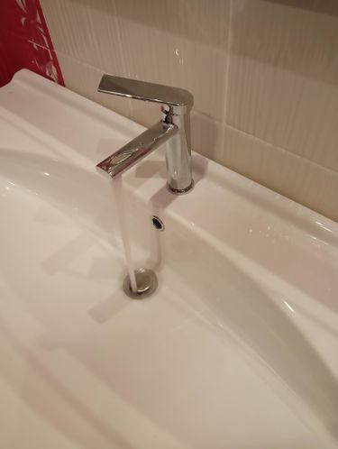 Установка смесителя (на готовые коммуникации)