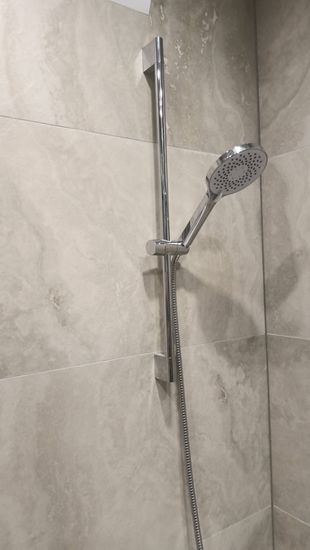 Монтаж зеркального шкафа Установка душевой стойки (верхнего душа) без смесителя