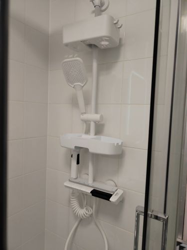 Герметизация стыков душевой кабины