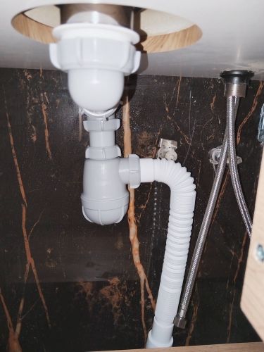 Установка смесителя (на готовые коммуникации)