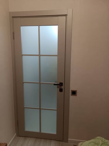 Установка межкомнатной двухстворчатой двери