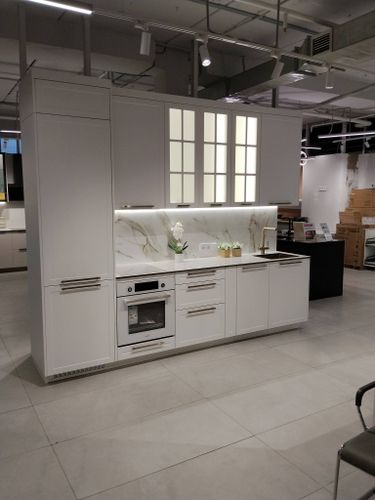 Сборка и установка кухонного каркаса Установка столешницы HPL Установка и подключение подстольной мойки