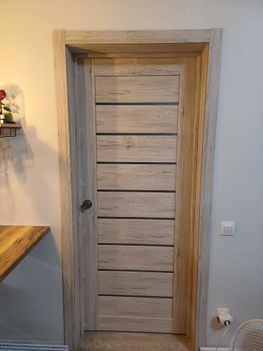 Установлена складная конструкция в проем, закреплены направляющие, элементы соединены, обеспечена плавная работа механизма, выполнена регулировка, проверена надежность креплений.