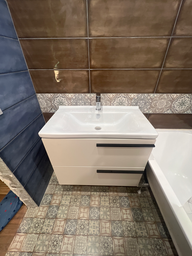 Была произведена замена кранбуксы в смесителе, что обеспечило исправность и надежность работы устройства. Устранены протечки, восстановлена герметичность, улучшена функциональность.