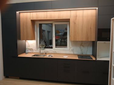 Навеска полки