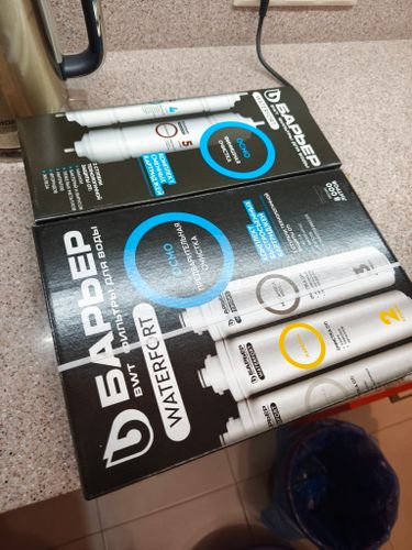 Замена картриджа в системе фильтрации