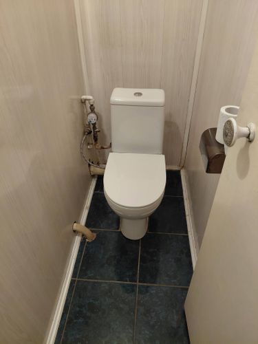 Установка напольного унитаза