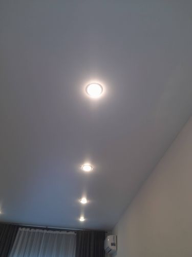 Монтаж точечного светильника на подвесной/натяжной потолок