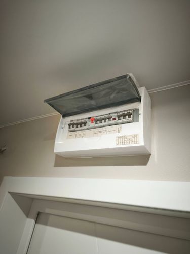 Установка и подключение автомата однополюсного