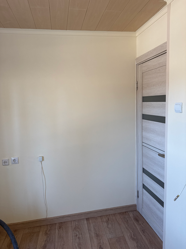 Покраска внутренних стен водоэмульсионной краской