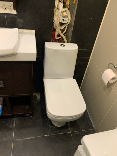 Установлено новое сантехническое оборудование, подключены коммуникации, выполнена герметизация, проверена работоспособность, произведена уборка рабочего места.