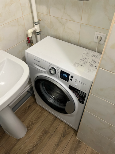 Установка отдельностоящей стиральной машины с подключением