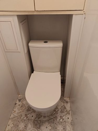 Установка напольного унитаза