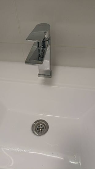 Установка смесителя (на готовые коммуникации)