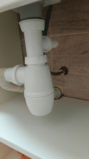 Устранение течи в доступном месте