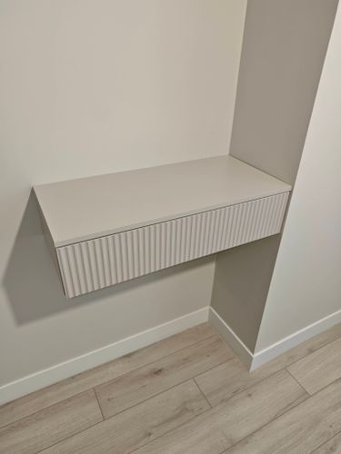 Навеска полки