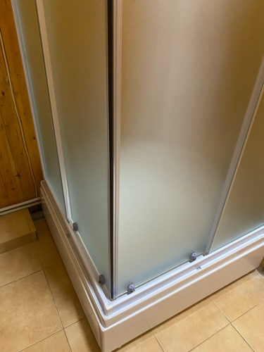 Установка душевой кабины шириной до 90 см