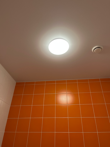 Установка люстры в сборке