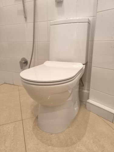 Установка напольного унитаза