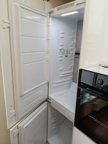 Установка и подключение встраиваемого холодильника Выезд мастера за пределы зоны бесплатного выезда Демонтаж встроенного холодильника с сохранением