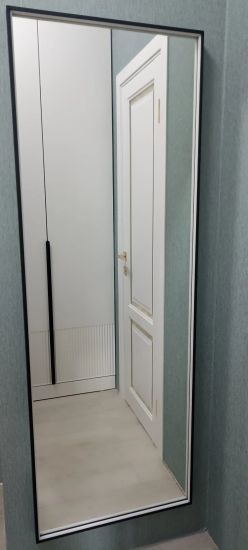 Монтаж зеркала с подсветкой