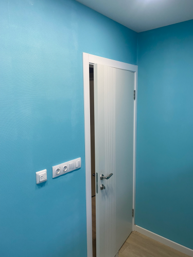 Покраска обоев в 2 слоя