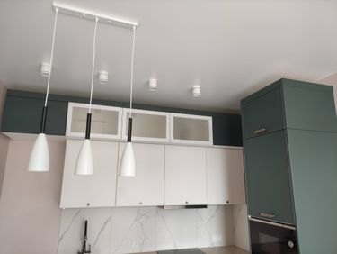 Установка фальшпанели / заглушки Установка карниза Прямой распил фальшпанели/фасада/полки