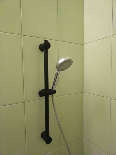 Установка смесителя (на готовые коммуникации)