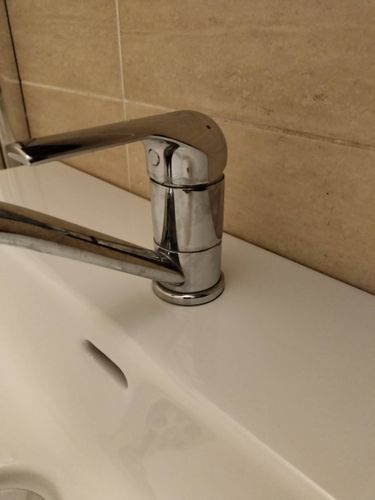 Установка смесителя (на готовые коммуникации)