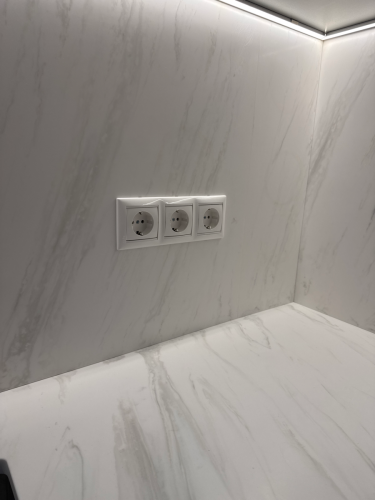 Демонтаж розетки