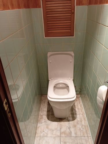 Установка напольного унитаза