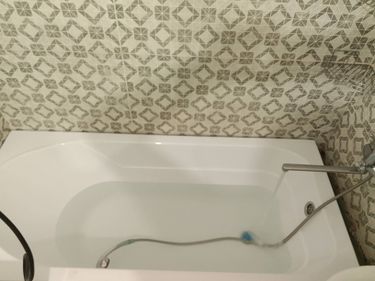 Установка акриловой/стальной ванны