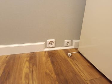 Монтаж деревянного/мдф плинтуса