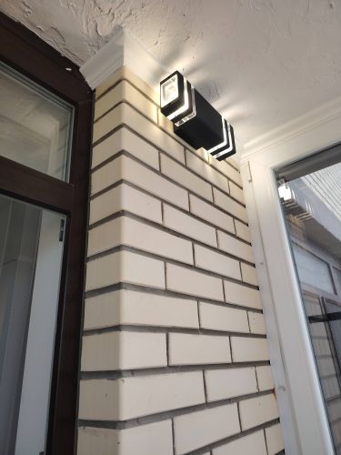 Монтаж и подключение настенно-потолочного светильника