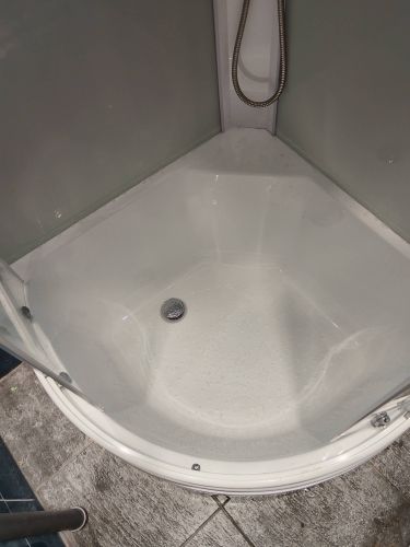 Установка душевой кабины шириной до 90 см