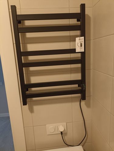 Монтаж электрического полотенцесушителя