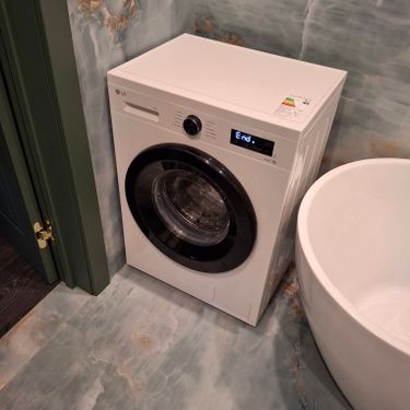 Установка отдельностоящей стиральной машины с подключением