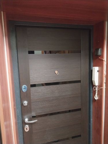 Установка входной двери весом до 95 кг