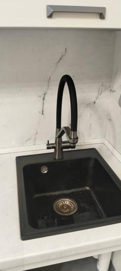 Установка проточного фильтра под мойку