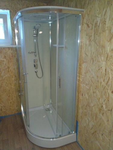 Установка душевой кабины шириной до 120 см